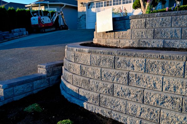 Stone Retaining Wall Repair in Yorktown